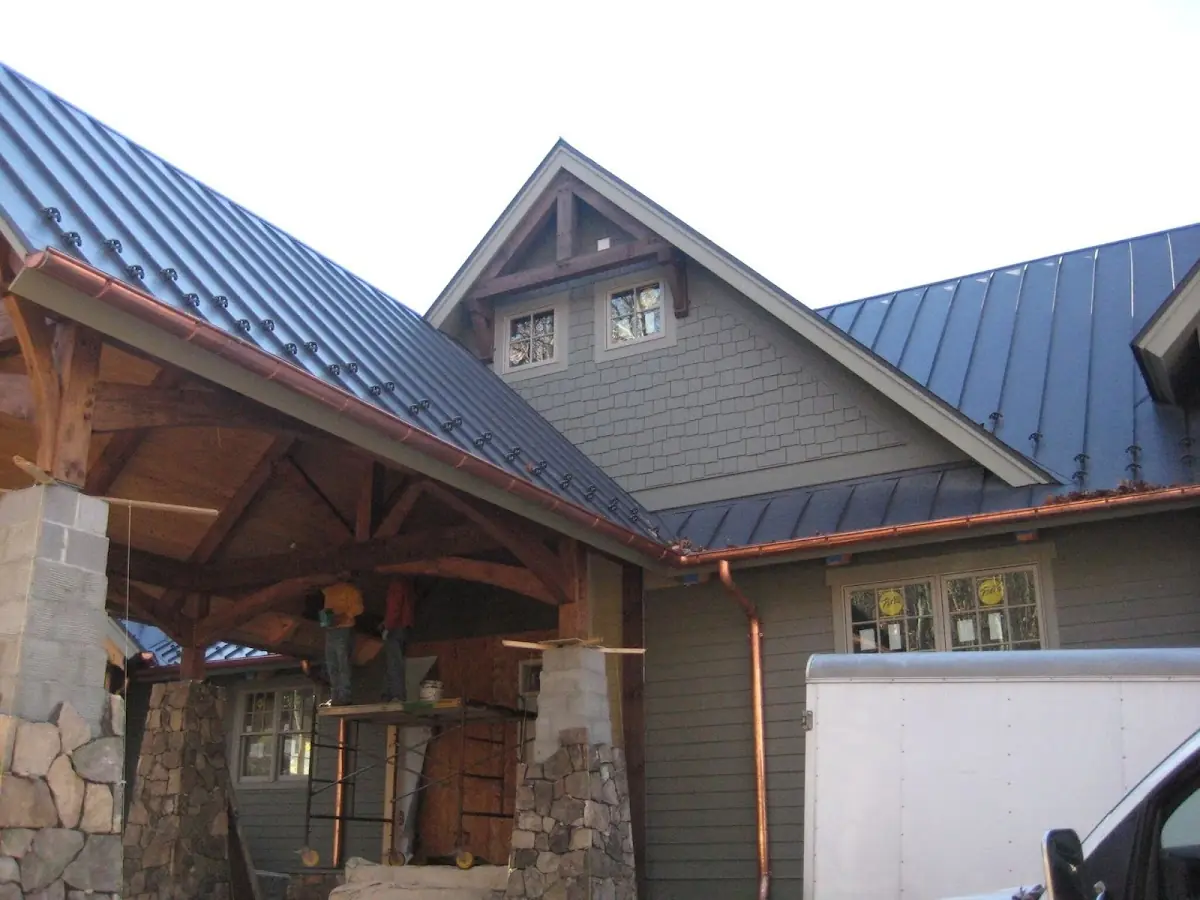 Craftsman Roofing team delivering quality roofing work in Valley View Park
